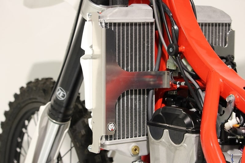 AXP Aluminum radiator protector - Beta RR 