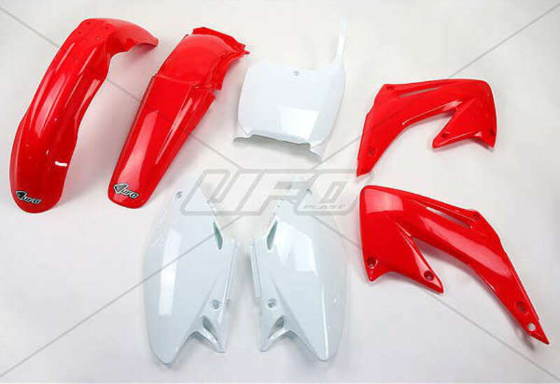 UFO Plastic kit OEM color red/white Honda CR125R/250R